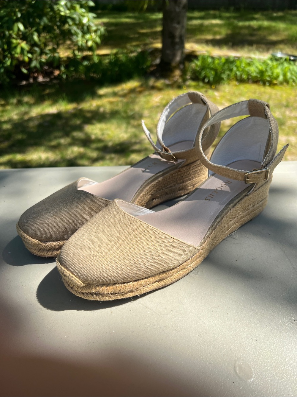 Jack Rogers Palmer Espadrille Wedge in Beige/gold